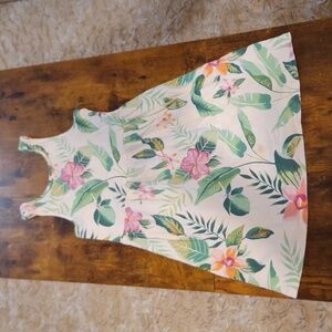 Old Navy Leaf Print Sleeveless Top